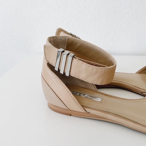 BCBGeneration pointed toe flats - Picture 4 of 6